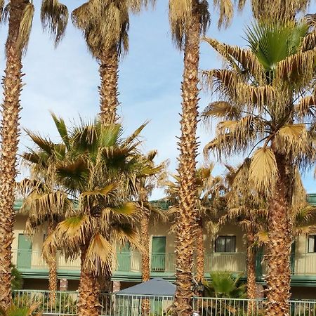 Stagecoach Hotel & Casino Beatty Buitenkant foto